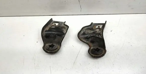 Toyota Avensis T250 Radiator mount bracket