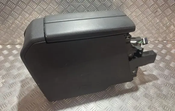 Peugeot 308 Center console PK17489