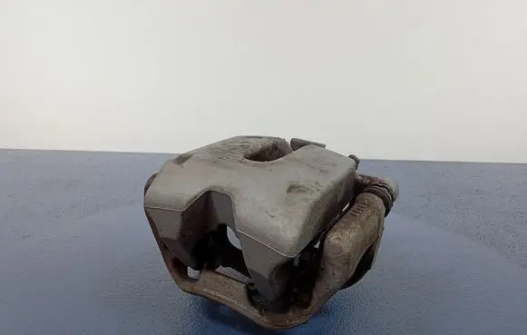 BMW 5 G30 G31 Rear brake caliper