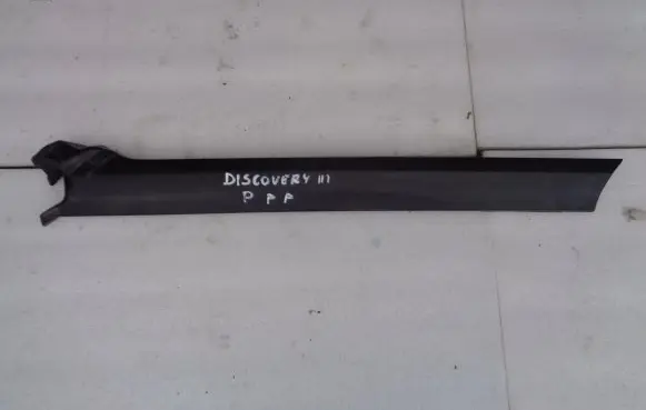 Land Rover Discovery 3 - LR3 (A) pillar trim 58952362