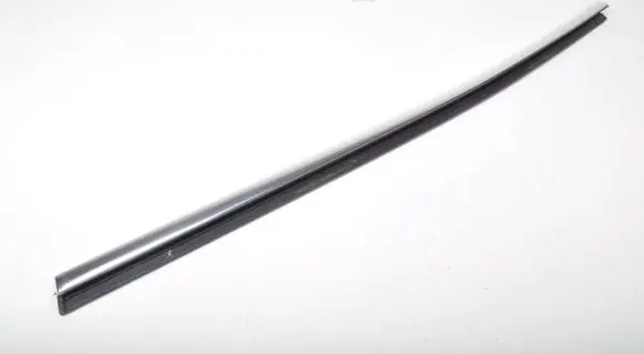 Maserati Levante Rear door windshield rail