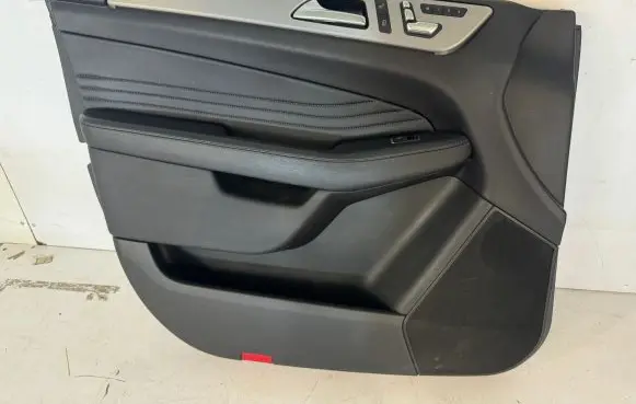 Mercedes-Benz GLE (W166 - C292) Front door card panel trim A1662641231