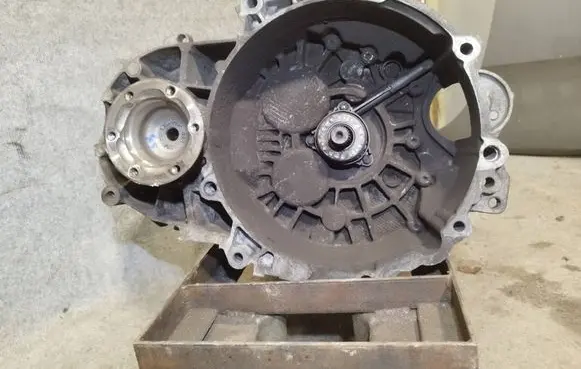 Volkswagen PASSAT CC Manual 6 speed gearbox LNZ 1718062