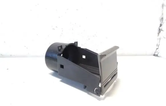 Nissan X-Trail T30 Glove box central console 