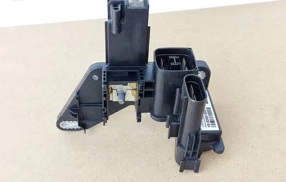 BMW M4 F82 F83 Current control relay 9356159 61149356159