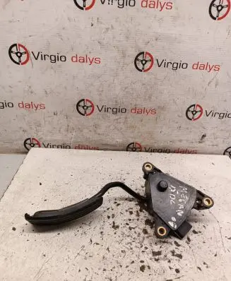 Renault Megane II Accelerator throttle pedal 8200153268 10694 2415C