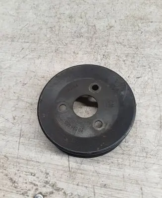 Opel Vectra B Power steering pump pulley 90528666