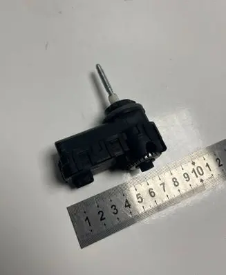 KIA Optima Headlight level adjustment motor 2P92104060