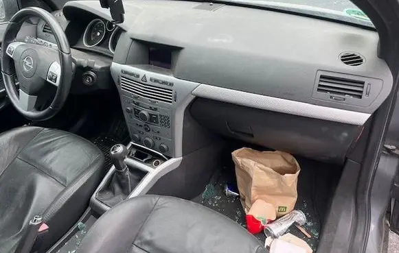 Opel Astra H Dashboard 