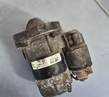 Renault Thalia I Starter motor 8200049826 22E11570RA