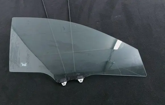 Honda CR-V Front door window glass four-door 43R00050 DOT24M62AS2