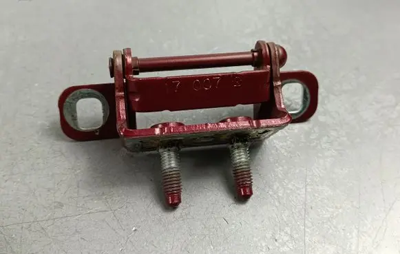Jeep Cherokee Tailgate/trunk/boot hinge