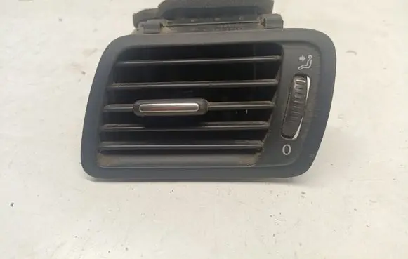 Volkswagen PASSAT B6 Dashboard side air vent grill/cover trim 3C1819701E