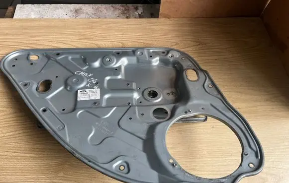 Ford C-MAX I Rear window lifting mechanism without motor 3M51R045H23A