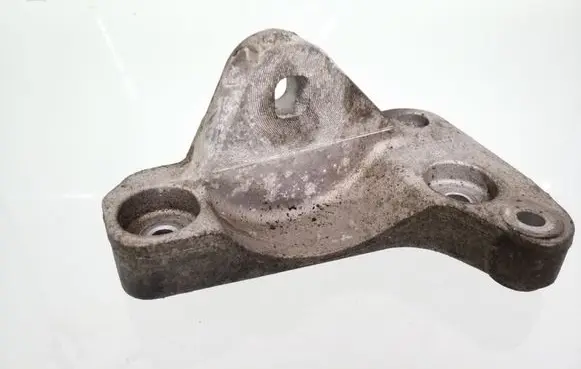 Volkswagen Transporter - Caravelle T5 Engine mounting bracket 7H0199207C