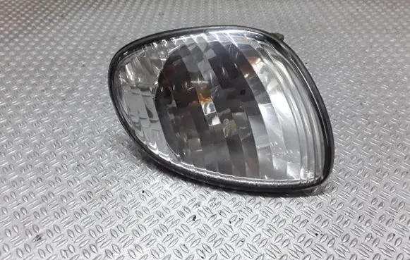 Toyota Corolla E110 Front indicator light