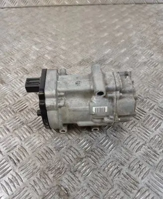 Toyota RAV 4 (XA50) Air conditioning (A/C) compressor (pump) 0424000171 5C04261 ESB27C
