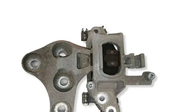 Opel Astra K Engine mount bracket 39004957