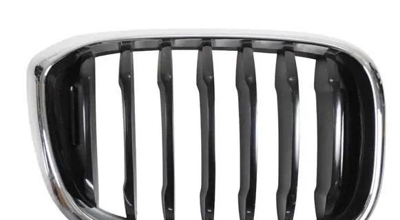 BMW X3 G01 Front bumper upper radiator grill 7469436