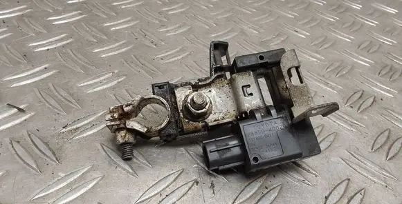 Toyota Yaris Battery relay fuse 2885040020