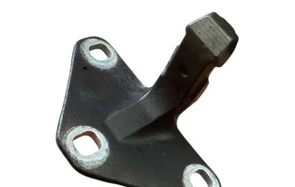 Tailgate/trunk/boot hinge