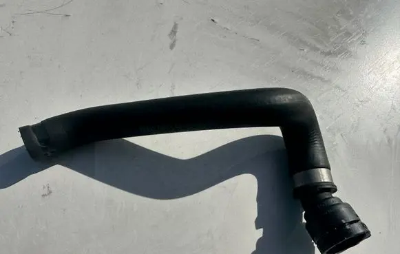 BMW X5 E53 Engine coolant pipe/hose 6939158 10305924