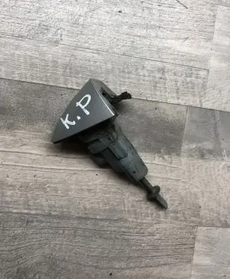 Volkswagen PASSAT B7 Coupe door lock (next to the handle) 