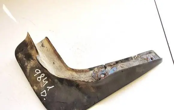 Toyota Avensis T220 Front mudguard 