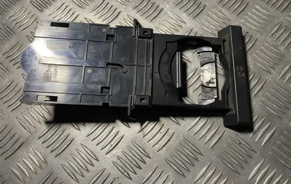 Subaru Forester SF Cup holder 151B0NF2