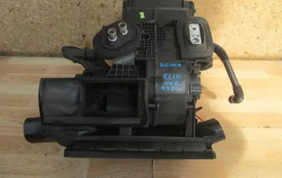 Renault Clio III Interior heater climate box assembly 