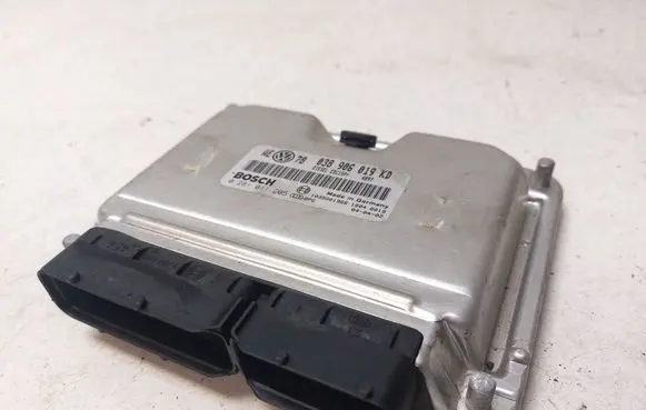 Skoda Superb B5 (3U) Engine control unit/module 038906019