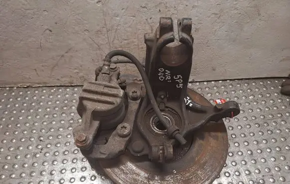 Front wheel hub spindle knuckle
