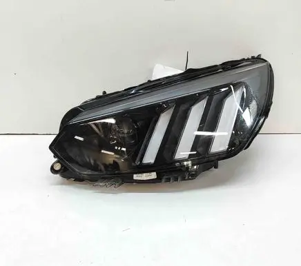 Peugeot 2008 II Headlight/headlamp 9850177380