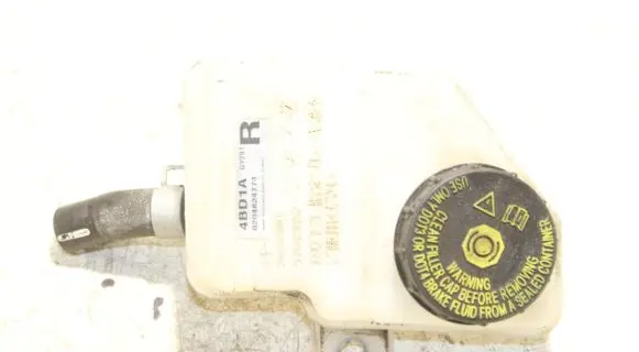 Nissan X-Trail T32 Brake fluid reservoir 0204824774