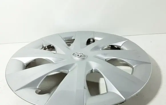 Toyota Yaris R15 wheel hub/cap/trim 426020D200 TYT0121