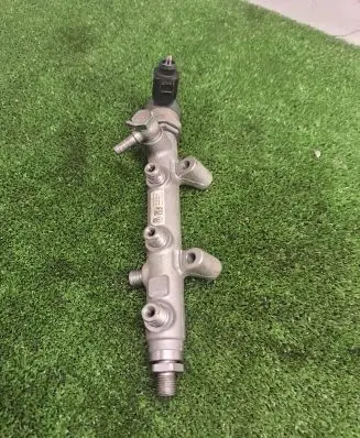 Audi A6 S6 C6 4F Fuel main line pipe 059130090