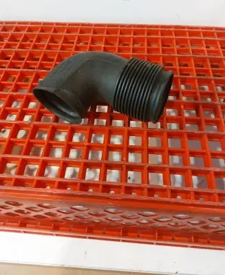 Audi A8 S8 D2 4D Air intake duct part 077903655C