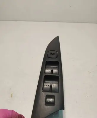 Mazda 3 I Electric window control switch 03123000