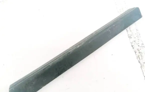 Front sill trim cover