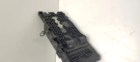 Ford Fusion II Battery bracket DG9310723A