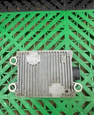 BMW M5 F90 Distronic sensor radar 6891746 180217 ARS430BN16C1H