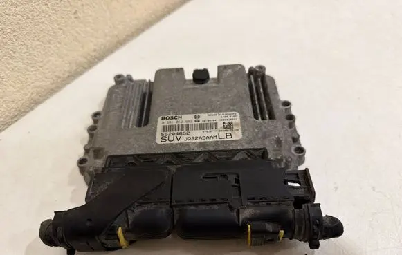 Suzuki SX4 Engine control unit/module 55204652