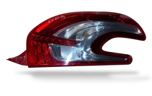 Peugeot 208 Rear/tail lights 9672628380