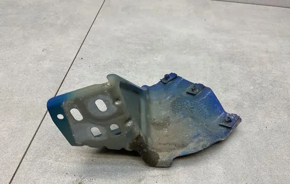Opel Mokka X Fender mounting bracket 
