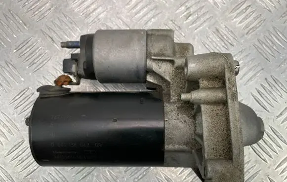 BMW 3 F30 F35 F31 Starter motor 7638192