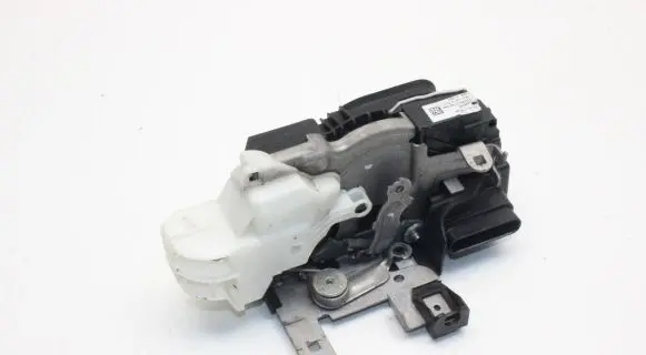Volvo V40 Front door lock 31440392