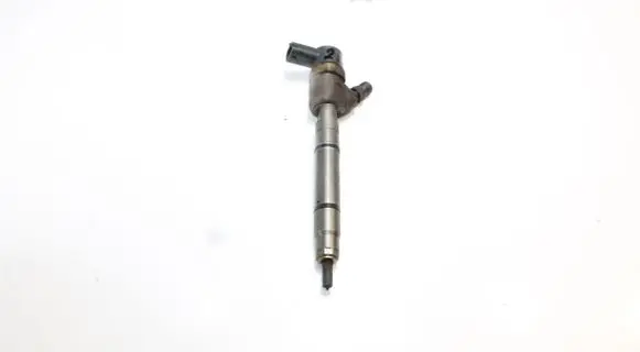 Hyundai i30 Fuel injector 338002A900