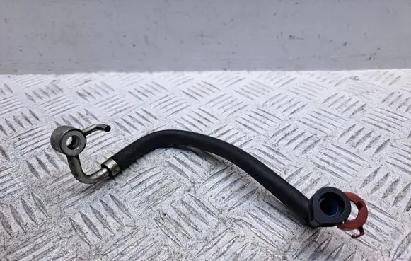 Toyota Corolla Verso AR10 Fuel injector supply line/pipe 2390126010