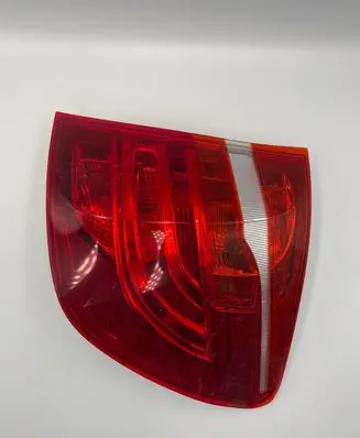 BMW X3 F25 Tailgate rear/tail lights 7217306 143117 470124