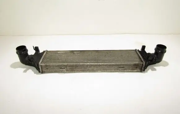 Mercedes-Benz C W204 Intercooler radiator A2045000200